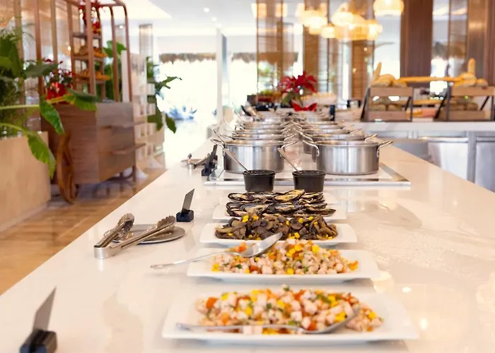Resort Family Selection At Grand Palladium Kantenah &