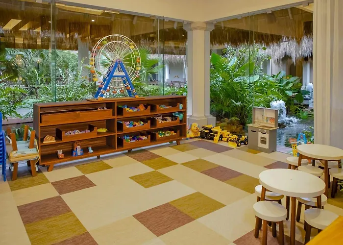 Resort Family Selection At Grand Palladium Kantenah & 5*