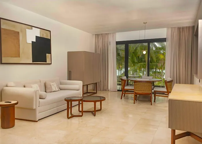 Family Selection At Grand Palladium Kantenah & 5* Akumal