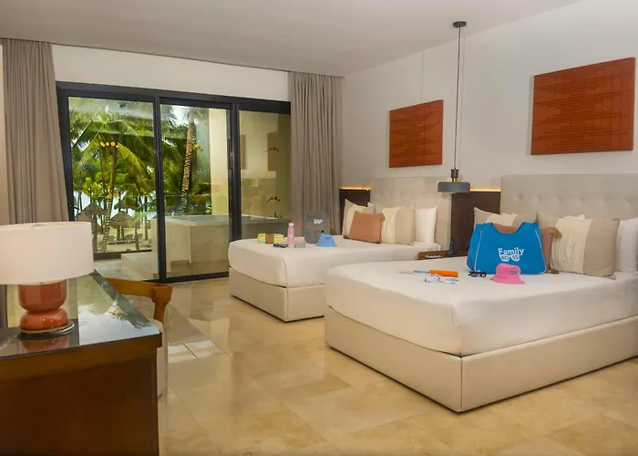 Resort Family Selection At Grand Palladium Kantenah & 5*