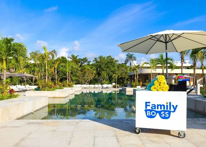 Family Selection At Grand Palladium Kantenah & Akumal