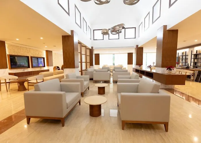 Family Selection At Grand Palladium Kantenah & 5*