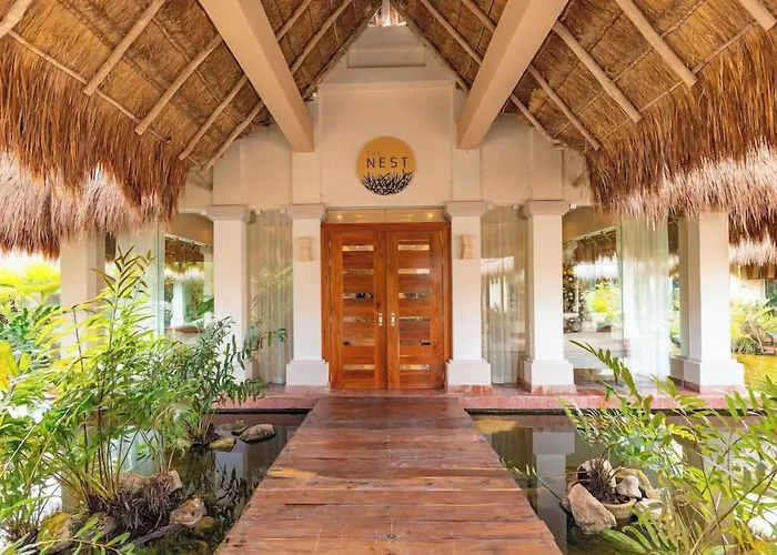 Resort Family Selection At Grand Palladium Kantenah & Akumal